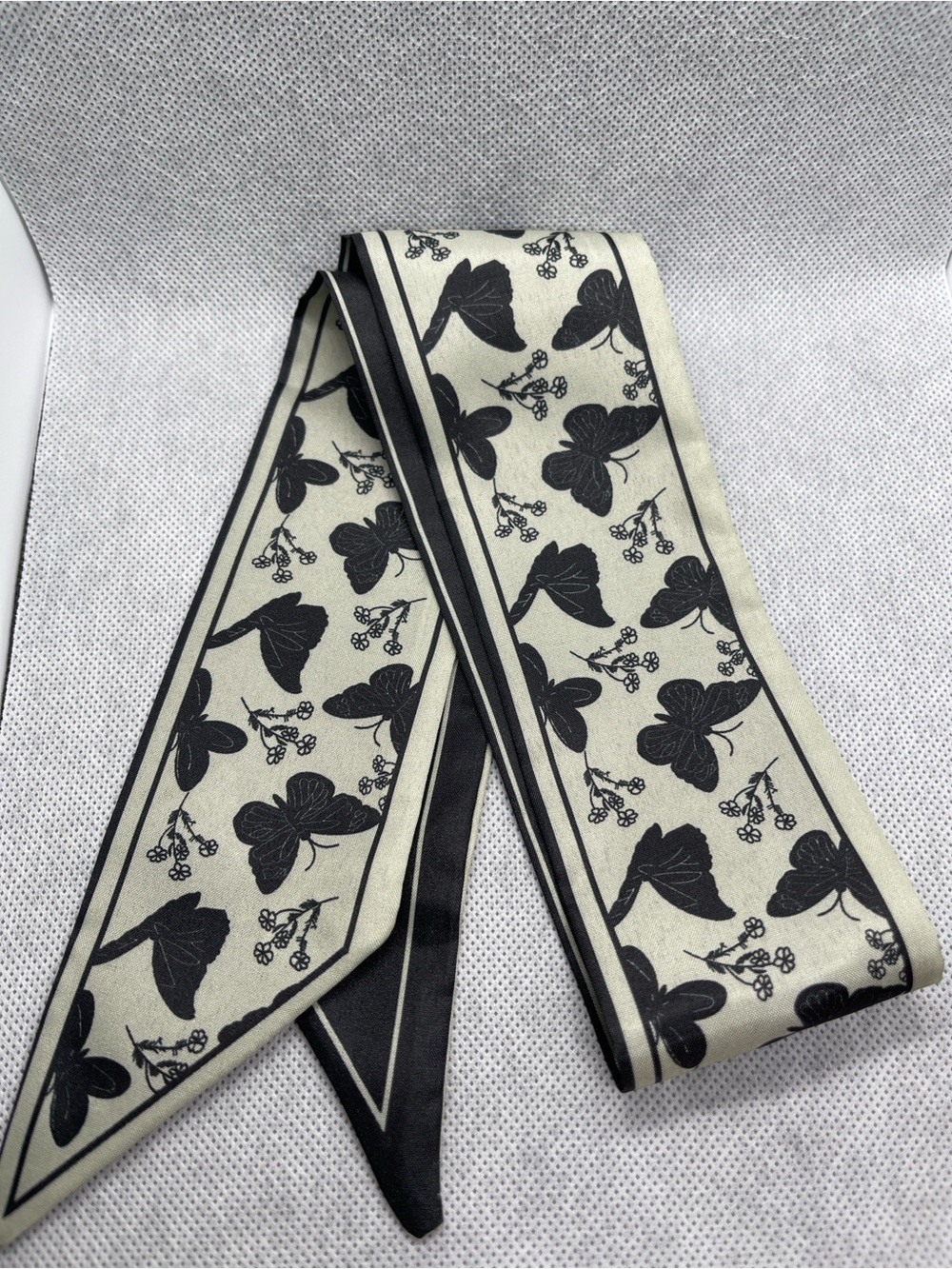 Black & Cream Floral Skinny Scarf
